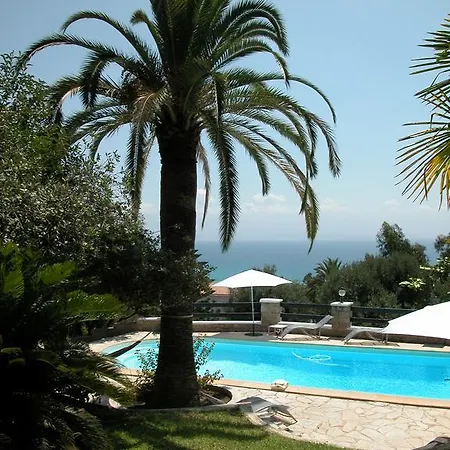 Villa Superbe Piscine Aux Sanguinnaires Ajaccio (Corsica)